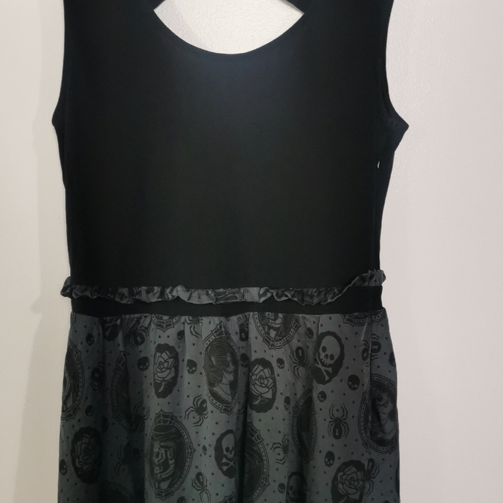 Sourpuss Black and Gray Sheath Dress Scoop Neck Sleeveless - Picture 1 of 4